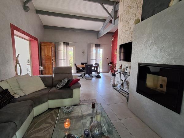 Agen, maison avec jardin, piscine et garage