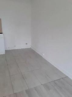 Appartement T2 avec balcon en résidence à Louer -76500 Elbeuf - Réf LAUR-2E-24
