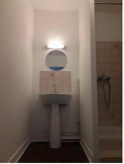 Appartement T2 avec balcon en résidence à Louer -76500 Elbeuf - Réf LAUR-2E-24