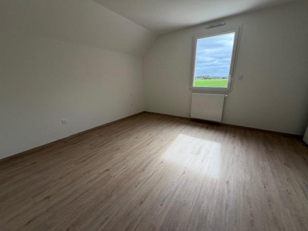 Maison à SAINT PATERNE LE CHEVAIN, 72610 - 4 pièces 125m²