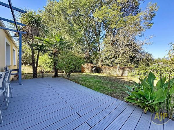 Maison à vendre Sainte Pazanne - 6 pièces, 141m² avec 5 chambre(s) à 395 200€ - AJP Immobilier Sainte-Pazanne