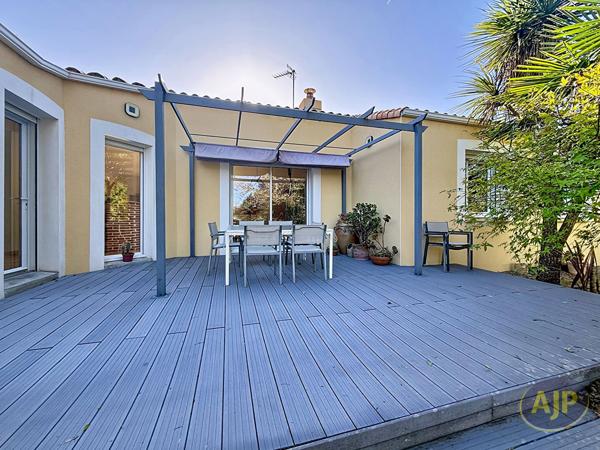 Maison à vendre Sainte Pazanne - 6 pièces, 141m² avec 5 chambre(s) à 395 200€ - AJP Immobilier Sainte-Pazanne