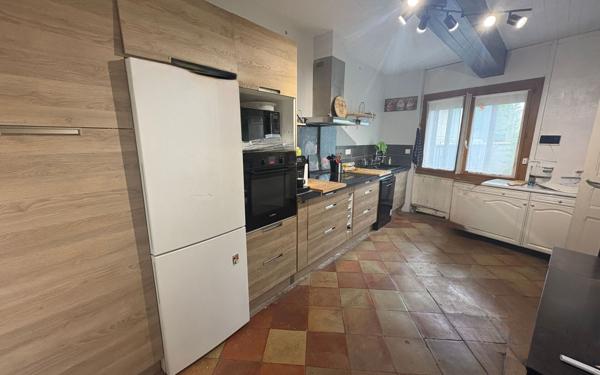 Maison à vendre    2 pièces • 80 m2 Castelnaudary