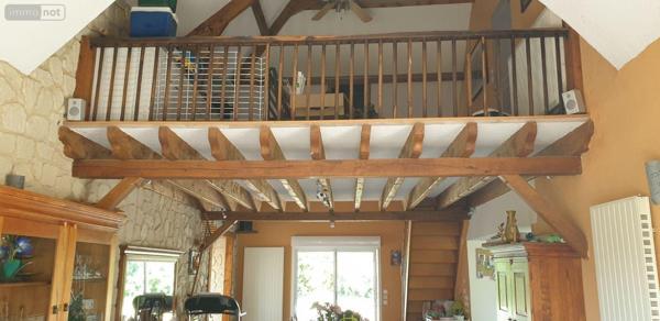 Maison restaurée à vendre à La Suze-sur-Sarthe dans la Sarthe (72210), ref : 72119-1553