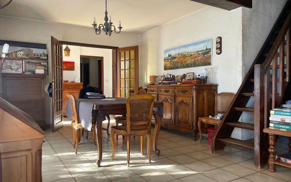 Maison à vendre    7 pièces •  Montélimar