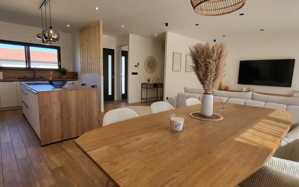 Maison à vendre    5 pièces • 136 m2 Saint-Sorlin-en-Valloire