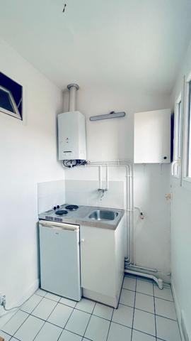 A LOUER APPARTEMENT DE TYPE 2 - BORDEAUX QUARTIER CHARTRON - PLACE PICARD , Bordeaux
