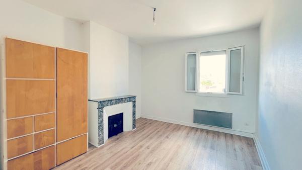 A LOUER APPARTEMENT DE TYPE 2 - BORDEAUX QUARTIER CHARTRON - PLACE PICARD , Bordeaux