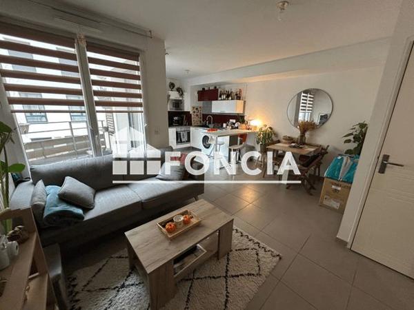 Location Appartement 2 pièces 47.4 m² - 22 RUE DES ALOUETTES Lyon 69008