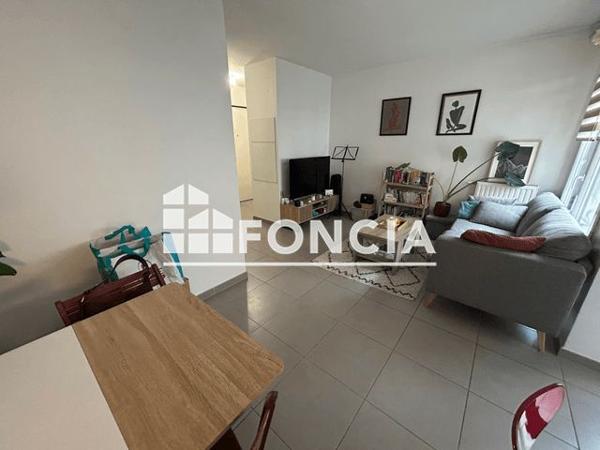 Location Appartement 2 pièces 47.4 m² - 22 RUE DES ALOUETTES Lyon 69008