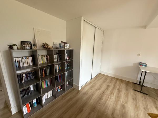 Appartement
                                                                                                                                                                                                                                                                                                                        2 pièce(s)                                                                                                                                                                                                          1 chambre(s)                                                                                                                                                                                                          40  m²