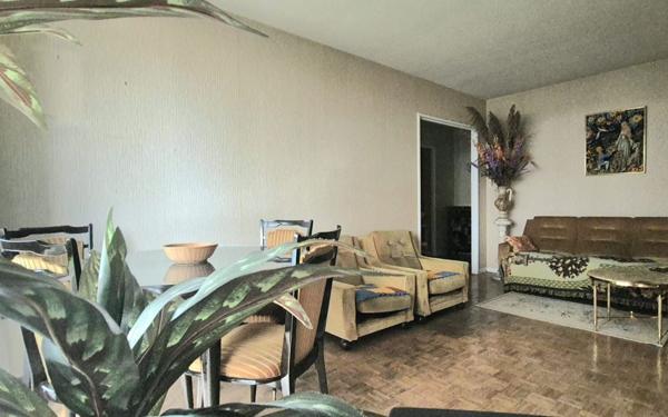 Appartement à vendre    3 pièces • 59,45 m2 Yerres