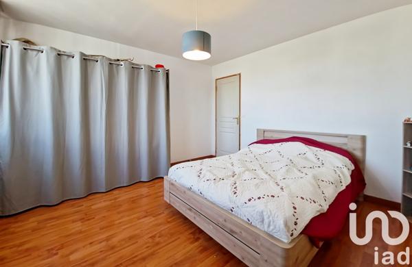 Maison traditionnelle 6 pièces de 141 m² à Migennes (89400)