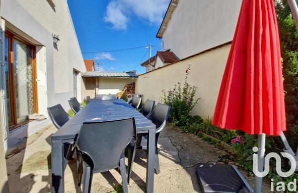 Maison traditionnelle 6 pièces de 141 m² à Migennes (89400)