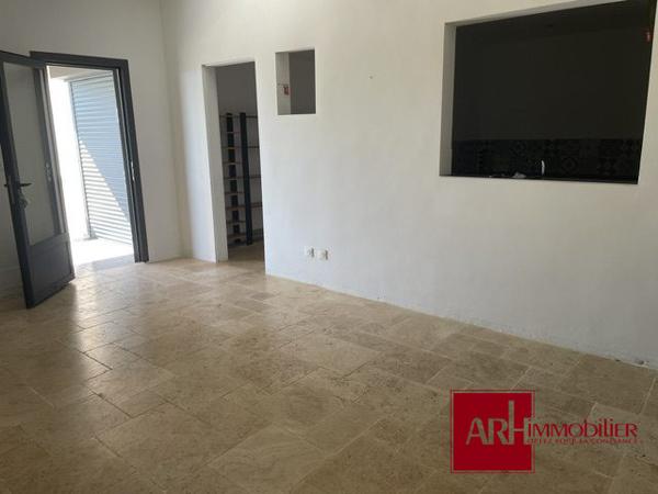A LOUER MAISON F4/F5 - BDN ST PAUL - AVEC GRAND ESPACE EXTERIEUR