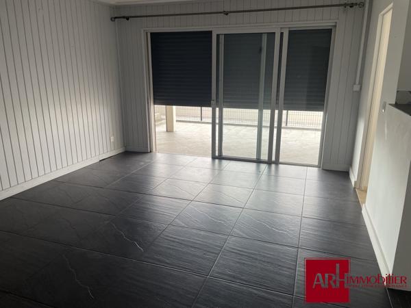 A LOUER MAISON F4/F5 - BDN ST PAUL - AVEC GRAND ESPACE EXTERIEUR