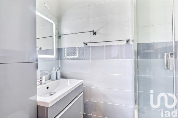 Maison de village 5 pièces de 146 m² à Quissac (30260)