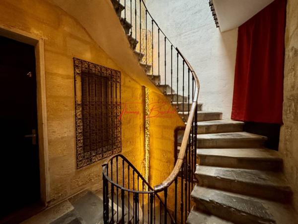 Immeuble à vendre 12 pièces de 237 m²