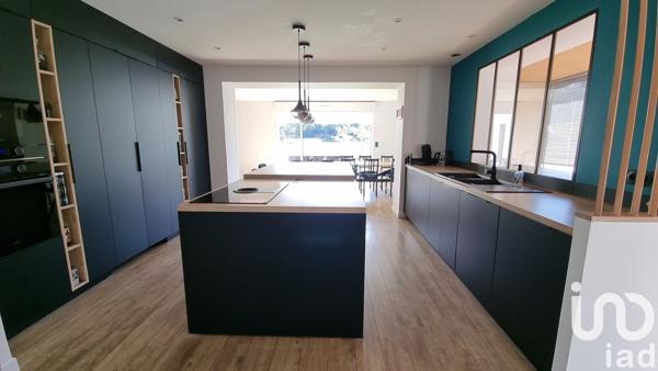 Maison à vendre 10 pièces 260 m² Saint-Chamond