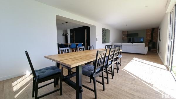 Maison à vendre 10 pièces 260 m² Saint-Chamond