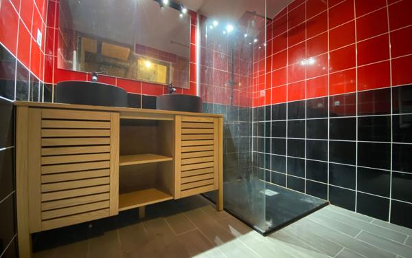 Maison à vendre    3 pièces •  Saint-Sardos