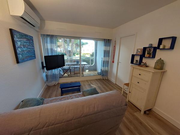 A louer de Janvier à fin mai 2025 Appartement 2 pièce cabine avec parking