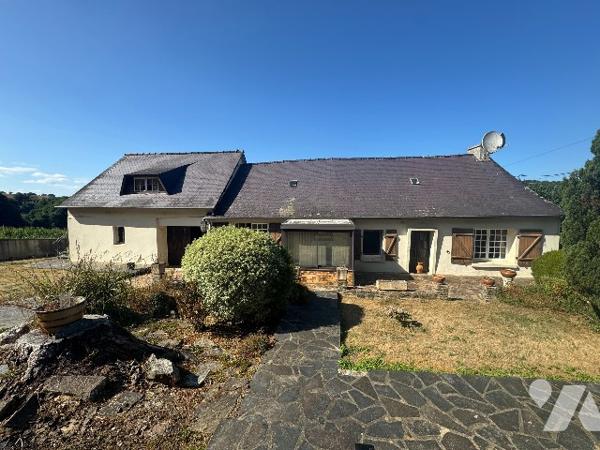Allineuc - ensemble de deux maison à la campagne