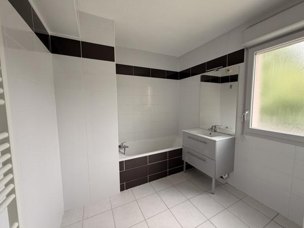 Appartement 3 pièce(s) 2 chambre(s) 64 m²