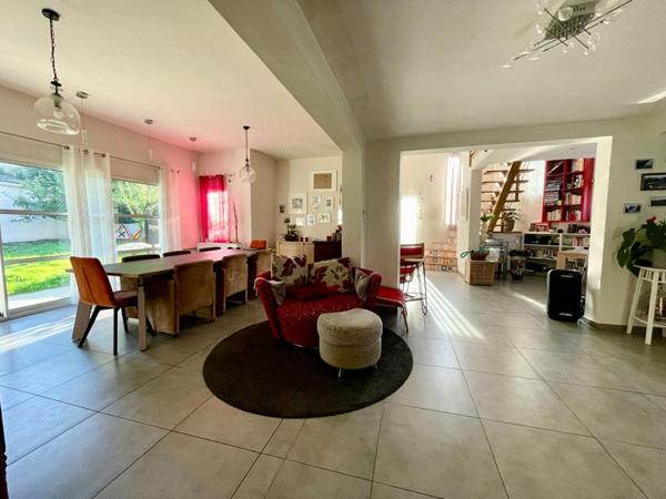 MAISON A VENDRE - ANCENIS-SAINT-GEREON - 7 pièces 182 m²