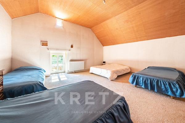 Bourgogne - Dijon nord est- Maison de caractère 260 m2 -piscine chauffée -dépendances