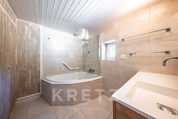 Bourgogne - Dijon nord est- Maison de caractère 260 m2 -piscine chauffée -dépendances