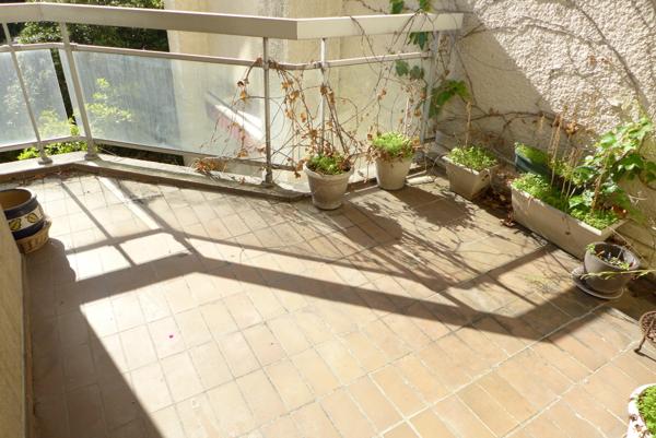 (75015) Hespérides Vaugirard Paris 15ème 2 pièces avec terrasse. Calme et ensoleillé