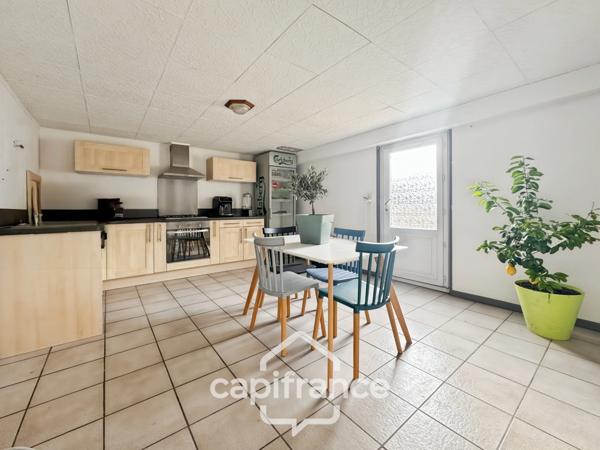 Maison 146 m² - 3 chambres - bureau - piscine - DEMIGNY