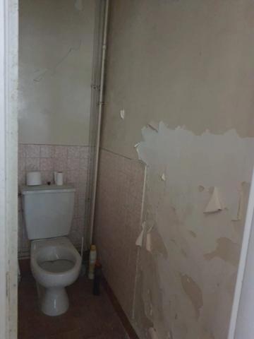 Dpt Vosges (88), à vendre RAMBERVILLERS immeuble T15 de 280 m2 à rénover en 5 ou 6 appartements avec cour
