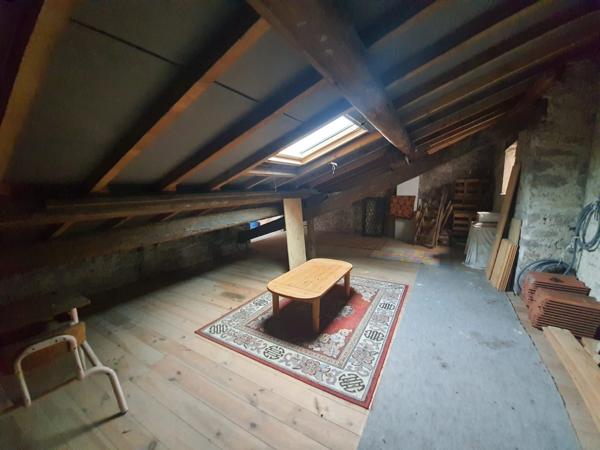 Dpt Vosges (88), à vendre RAMBERVILLERS immeuble T15 de 280 m2 à rénover en 5 ou 6 appartements avec cour