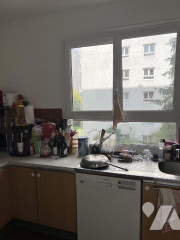 BEL APPARTEMENT FAMILIAL DE 4/5 PIECES