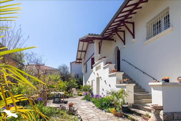 Maison à vendre |  Agen |  8 pièces | 160 m²