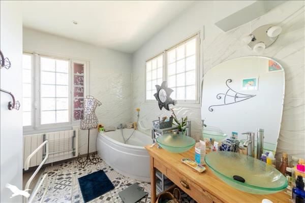 Maison à vendre |  Agen |  8 pièces | 160 m²