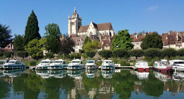 39100 DOLE - Murs et fonds de commerce Hôtel Restaurant - Bar licence IV