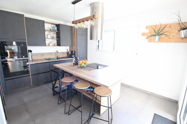 Maison - 6 pièces - 125 m²