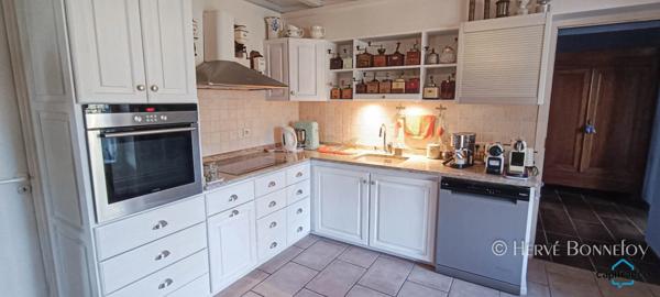 Maison à vendre 11 pièces  ()