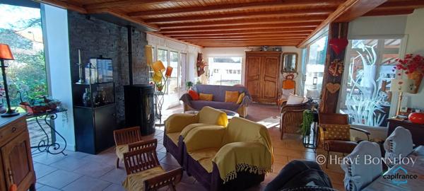 Maison à vendre 11 pièces  ()