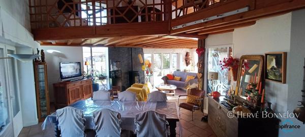 Maison à vendre 11 pièces  ()