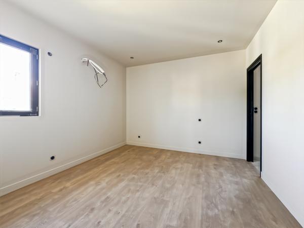 VILLEFRANCHE-SUR-SAÔNE – CONSTRUCTION NEUVE de 2026 – 4 CHAMBRES – JARDIN