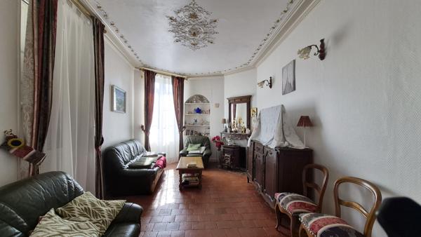 Boynes (45300) Ensemble de deux habitations