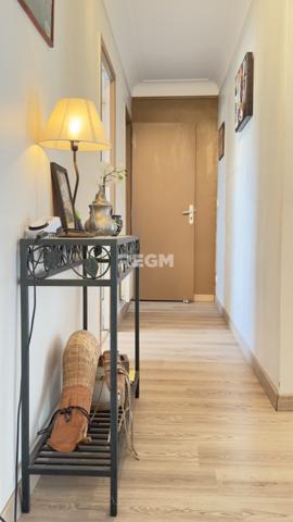 CIBOURE - Appartement T4 traversant de 87m² avec Terrasse de 51 m² Garage et Parking privatif