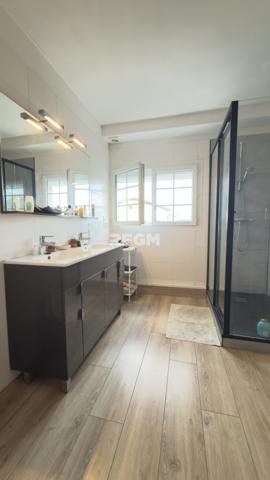 CIBOURE - Appartement T4 traversant de 87m² avec Terrasse de 51 m² Garage et Parking privatif