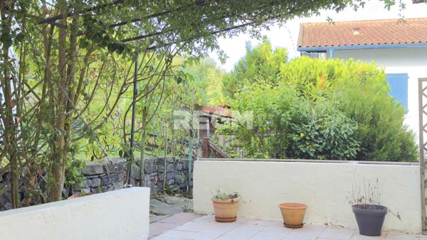 CIBOURE - Appartement T4 traversant de 87m² avec Terrasse de 51 m² Garage et Parking privatif
