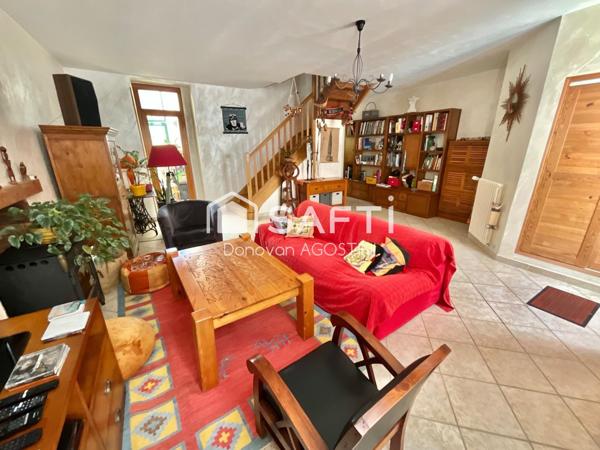 Maison sur 2 niveaux, 2 chambres et un bureau, jardin, cave  dans le pentagone