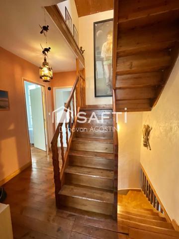 Maison sur 2 niveaux, 2 chambres et un bureau, jardin, cave  dans le pentagone